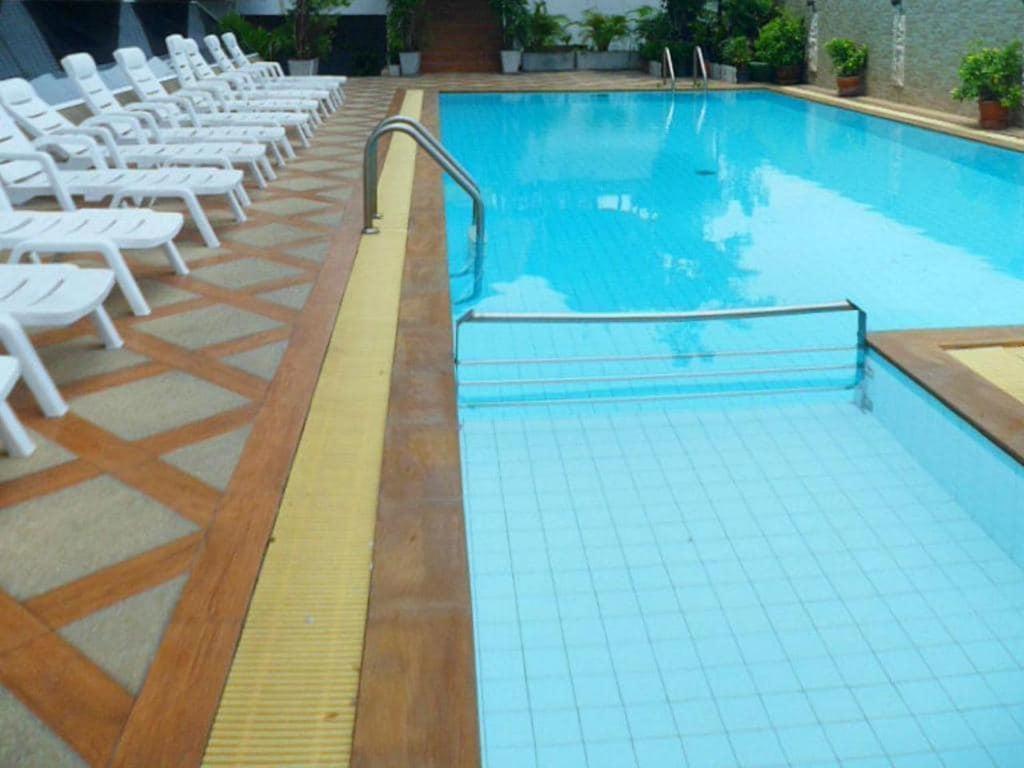 Sun City Pattaya Hotel Екстериор снимка